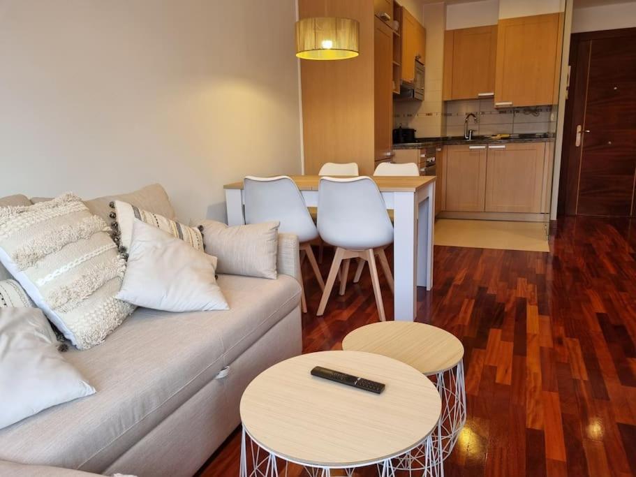 604B - Apartamento Con Garaje Oviedo Esterno foto