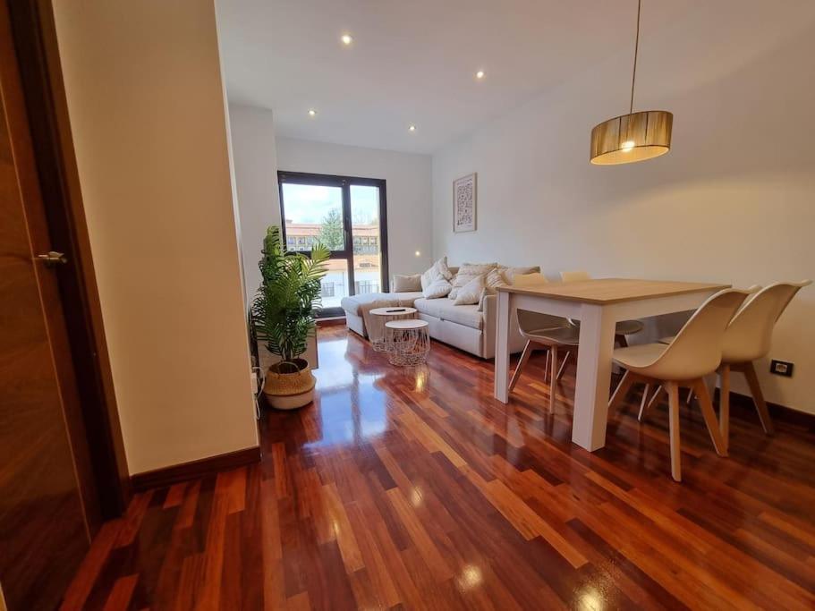604B - Apartamento Con Garaje Oviedo Esterno foto