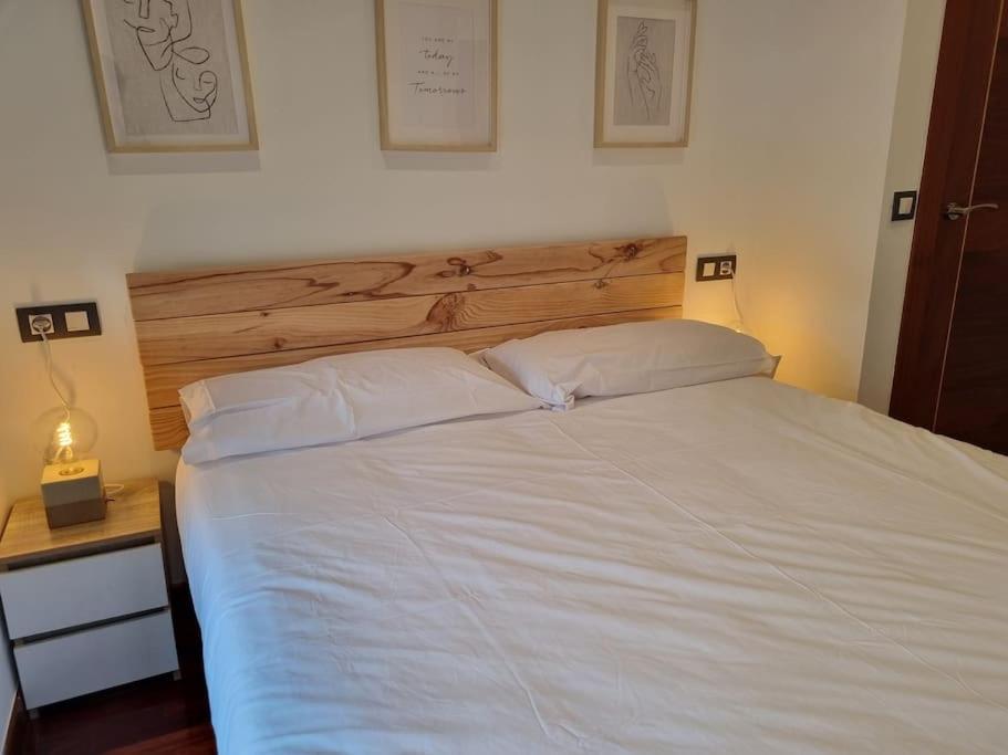 604B - Apartamento Con Garaje Oviedo Esterno foto
