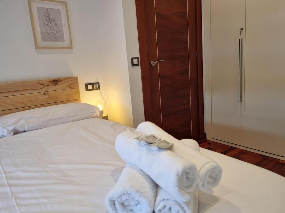 604B - Apartamento Con Garaje Oviedo Esterno foto