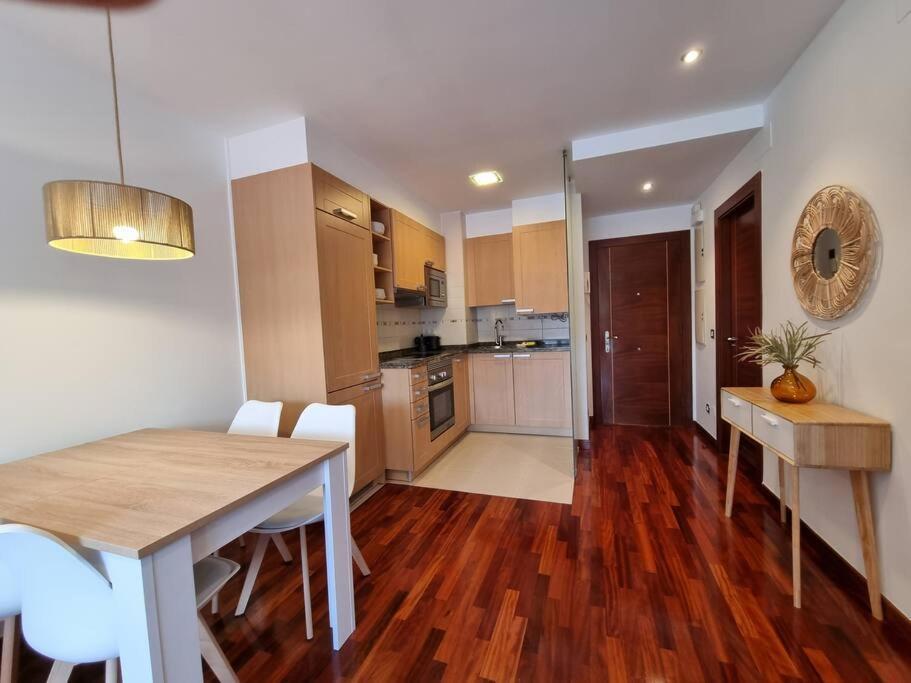 604B - Apartamento Con Garaje Oviedo Esterno foto